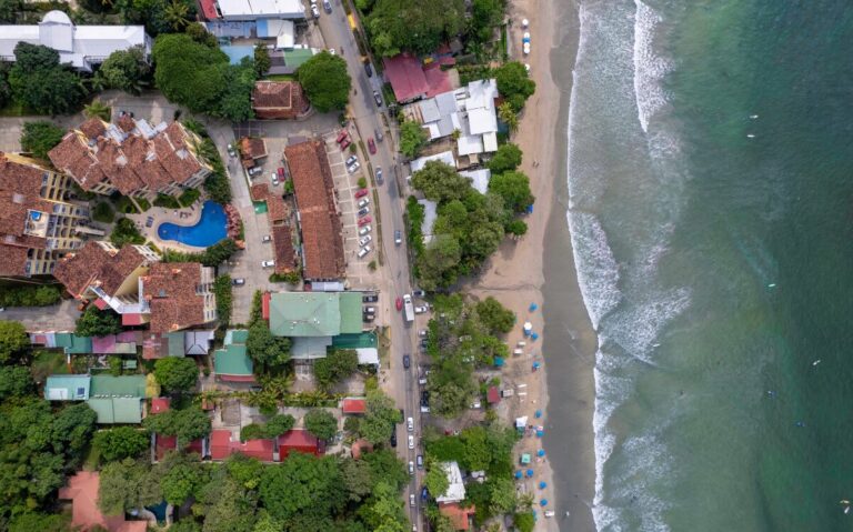 Iguana Surf Beach Hotel