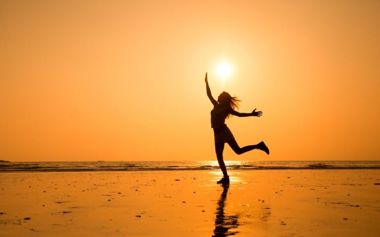 Surf and Yoga Retreats in Costa Rica – Top 5 Reasons to Book