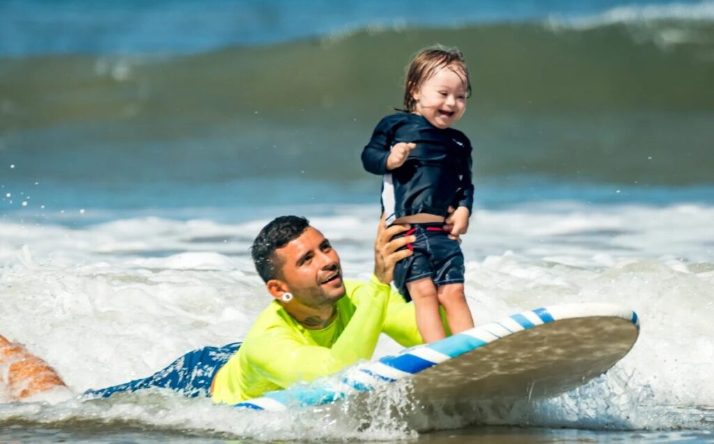 Surfing for beginners in Costa Rica
