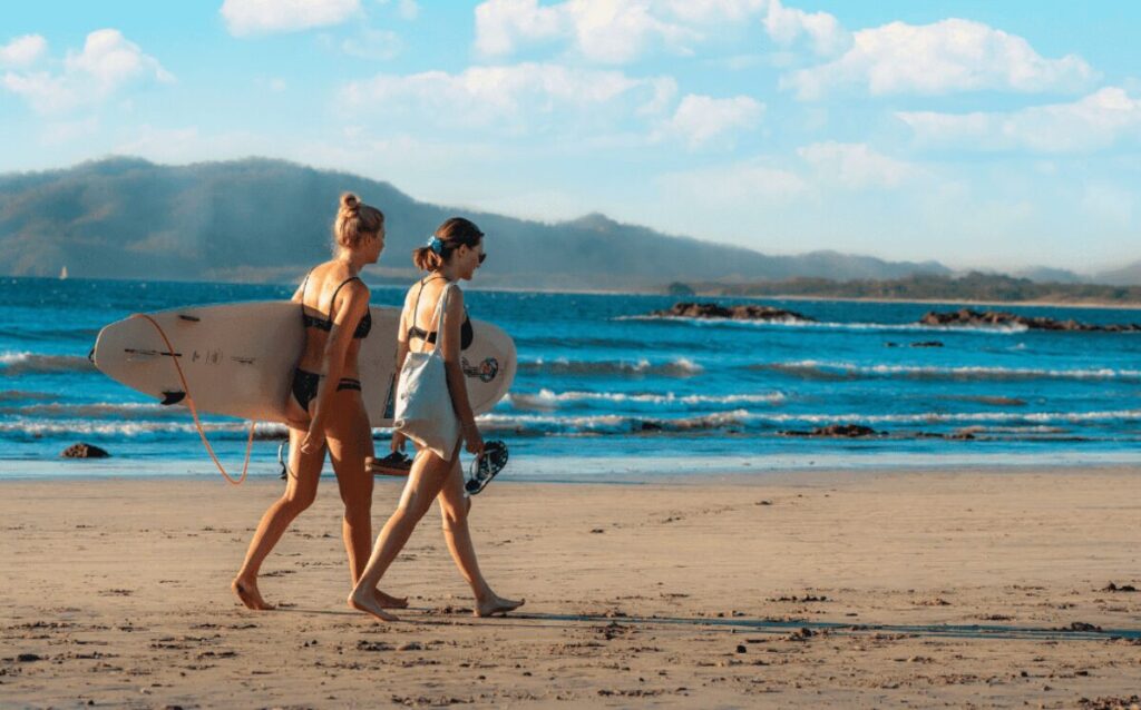 best places to surf in costa rica